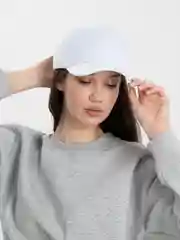 Белый кепка-бейсболка женская, мужская, унисекс, однотонная