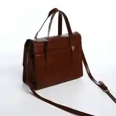 Коричневый деловая сумка-мессенджер на клапане, женский мини-портфель, 25х18х9 см, жесткий каркас