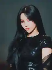 Желтый тканевый плакат, гобелен (G) I-dle, джиайдл Кпоп Kpop