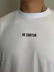 Черный футболка оверсайз с принтом Не Святой