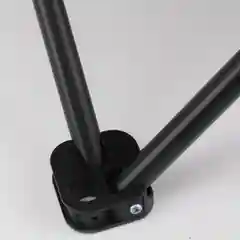 Черный кресло туристическое, складное