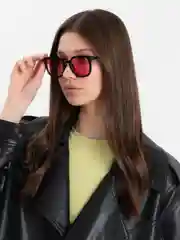Розовый солнцезащитные очки, имиджевые