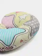Желтый дорожная подушка