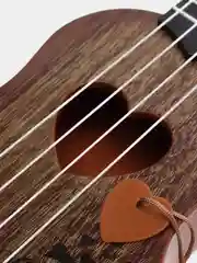 Коричневый игрушечная гитара