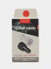 Белый автомобильное зарядное устройство 2 USB / зарядка в прикуриватель для телефона