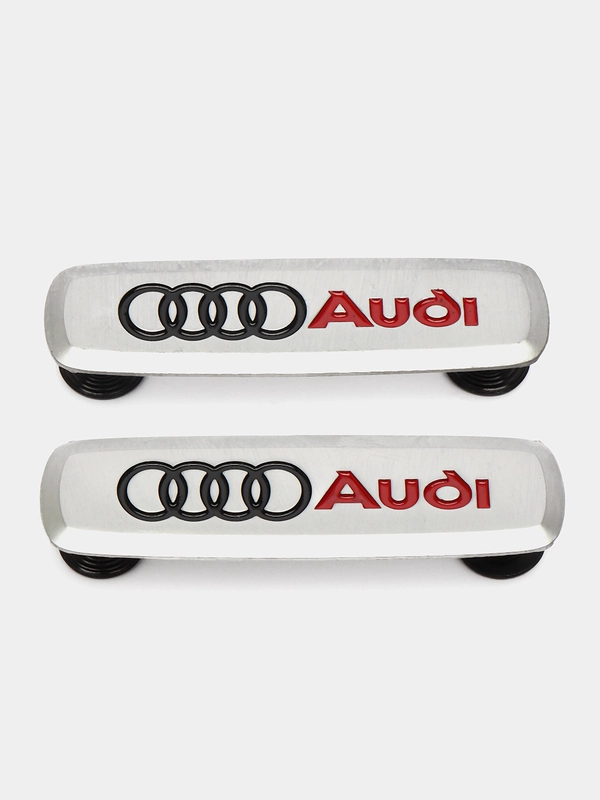 Шильдик логотип на автоковрик Audi