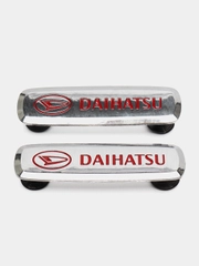 Шильдик логотип на автоковрик Daihatsu