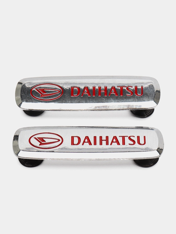 Шильдик логотип на автоковрик Daihatsu