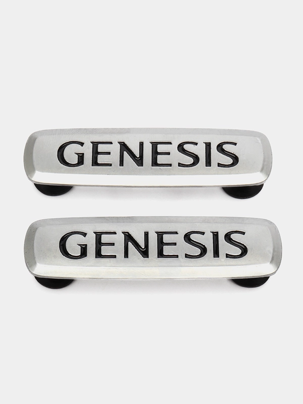 Шильдик логотип на автоковрик Genesis
