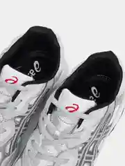 Серый мужские кроссовки с логотипом Asics