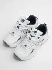 Кроссовки женские с логотипом New Balance 530