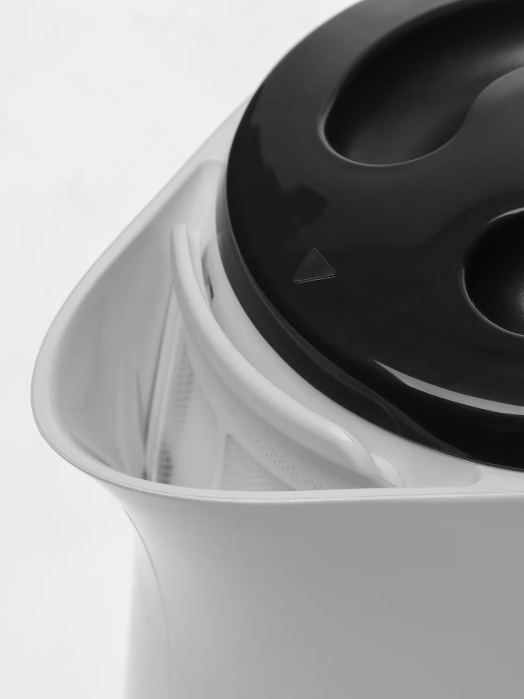 Чайник электрический Tefal KO150130, пластик, 1.5 л, 2400 Вт, белый