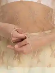 Бежевый лонгслив женский из сетки кружевной прозрачный / кроп топ , водолазка , футболка сетчатая