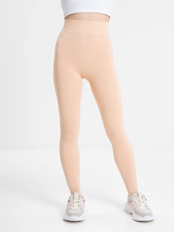 Колготки мен леггинс киген қыздардың видеолары