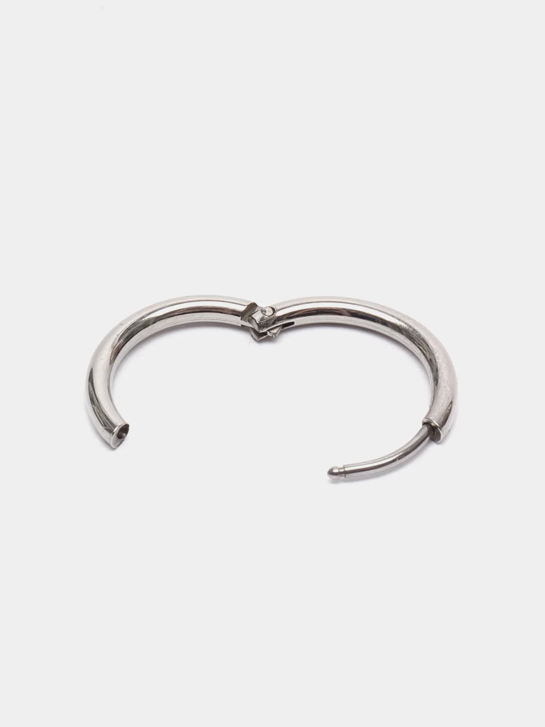 Серьга из медицинской стали