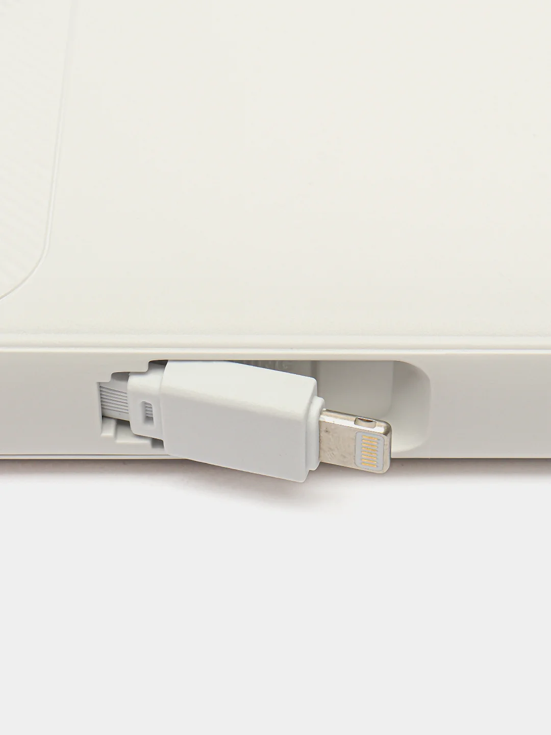 Белый power Bank с быстрой зарядкой, со встроенными кабелями, Lightning, Type-C
