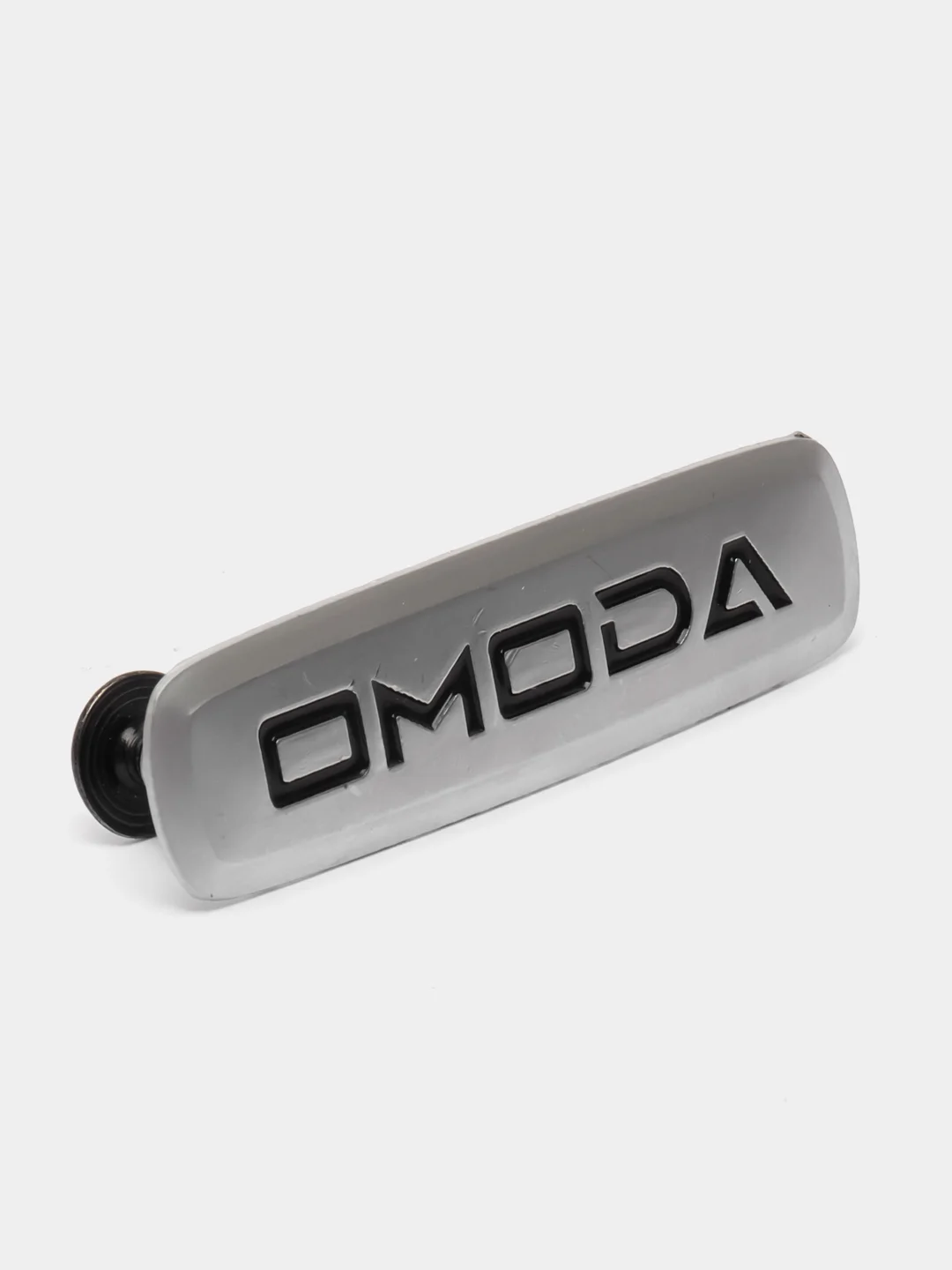Комплект шильдиков металлических с эмблемой авто "Omoda" и 4 винтовыми креплениями (Пара)