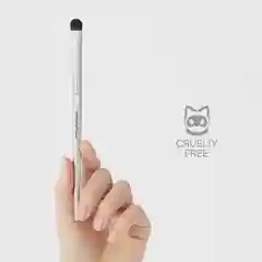 Базовая кисть для теней Influence Beauty "E/BB-12R"
