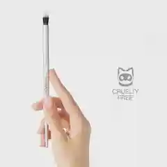Кисть-дуофибра Influence Beauty "DB-09R", для нанесения и растушевки теней и консилера