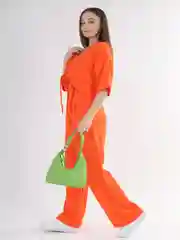 Оранжевый костюм женский летний