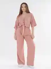 Пудровый костюм женский летний