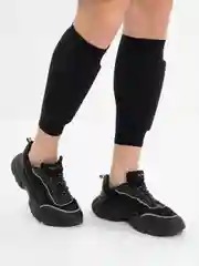 Щитки футбольные