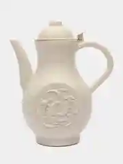 Бежевый кувшин (кумган) "Тюльпан" 1,8л