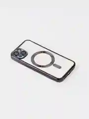 Противоударный чехол на iPhone 13 со встроенным магнитным креплением MagSafe