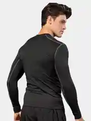 Черный мужской спортивный костюм: рашгард и шорты, с тайтсами