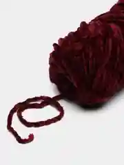 Багровый пряжа плюшевая, велюровая