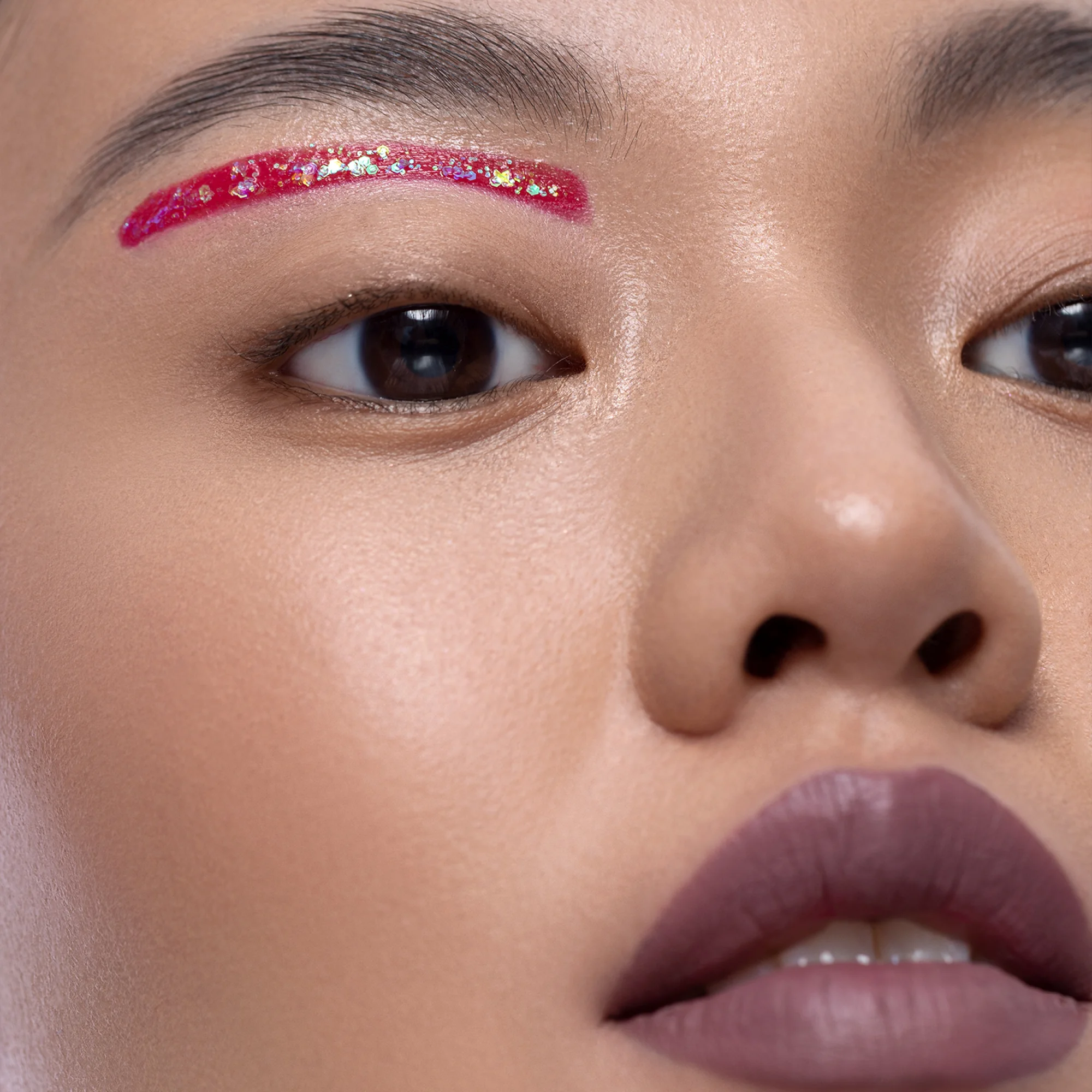 Глиттер для лица Influence Beauty Glitter Dose на гелевой основе, тон 04, розовый, 7 мл