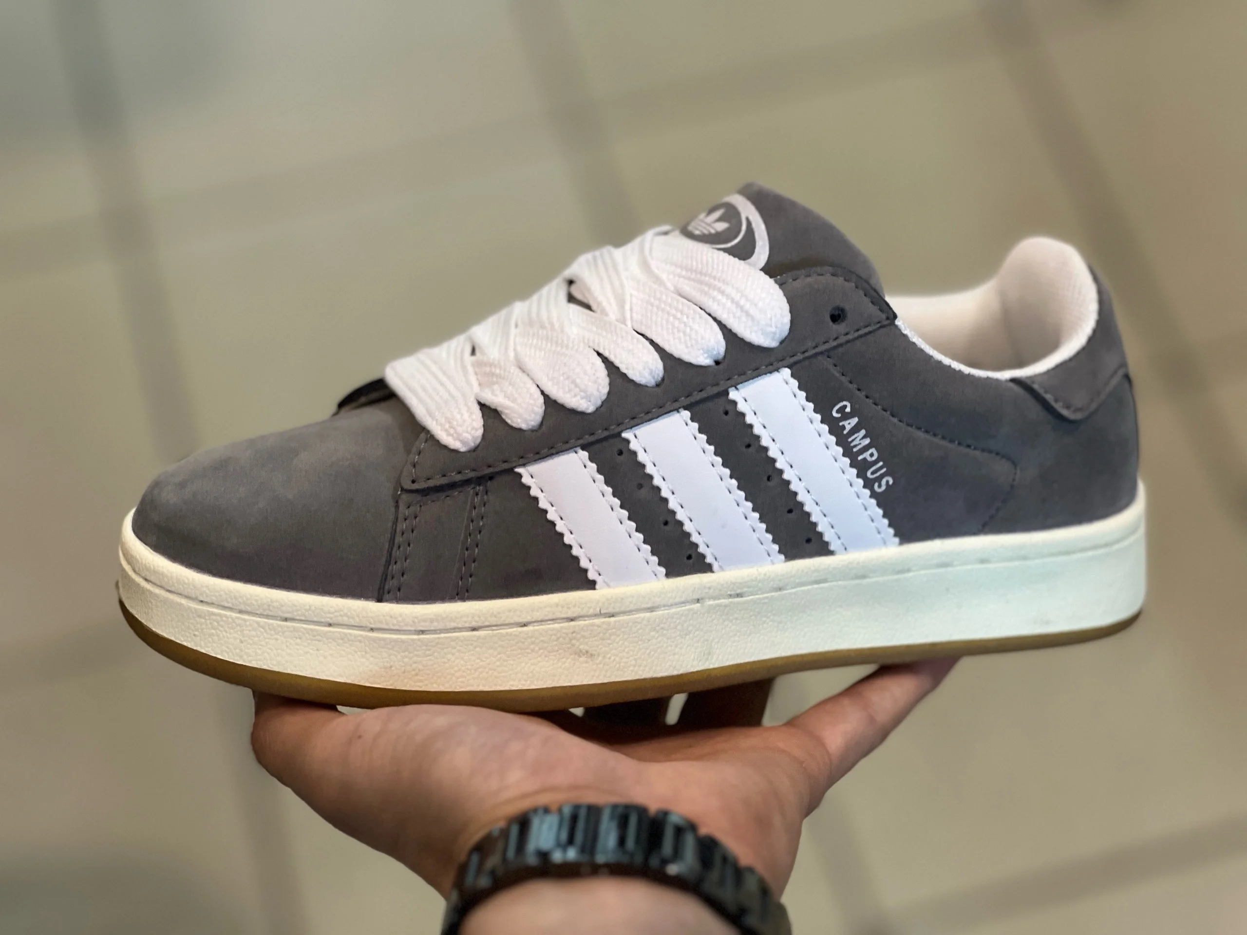 Черный женские кроссовки с логотипом Adidas Campus