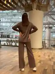 Костюм женский, трикотажный, вязаный
