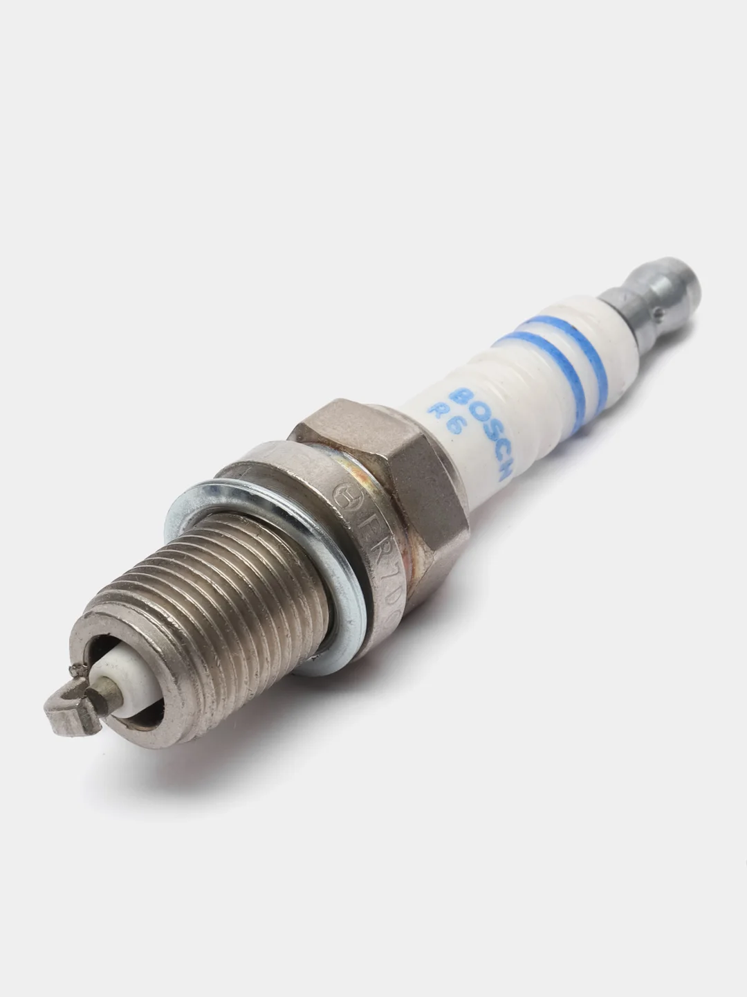 Комплект свечей зажигания Bosch 0242235666 FR7DC+, 4 штуки