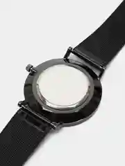 Белый часы наручные с металлическим ремешком