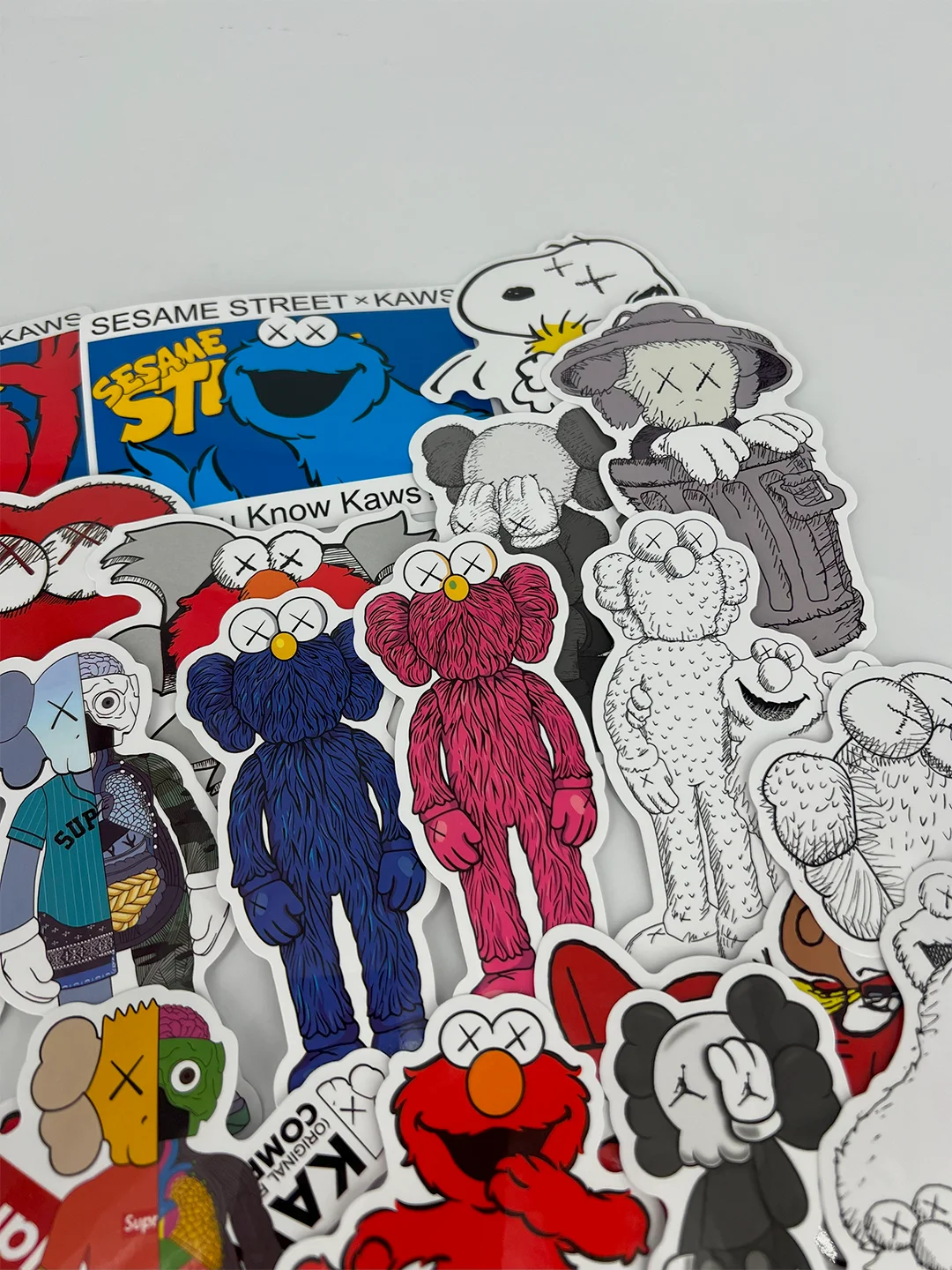 Стикеры наклейки "KAWS", 23 штуки