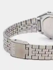 Наручные часы Casio LA-680WA-1B
