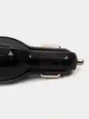 Белый автомобильное зарядное устройство 2 USB / Зарядка в прикуриватель для телефона
