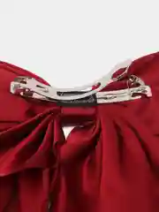 Красный бант для волос на заколке атласный