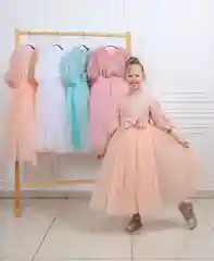 Нарядное платье для девочки на выпускной