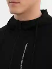 Черный спортивный костюм