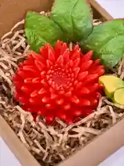 Мыло цветок хризантемы красный