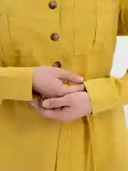 Горчичный платье женское