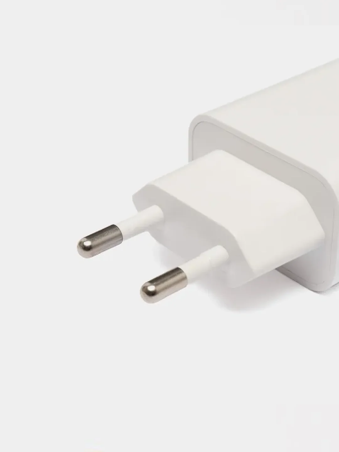 Адаптер зарядки 20W для iPhone 11 / 12 / 13 / 14 / 15 Type-C USB-C
