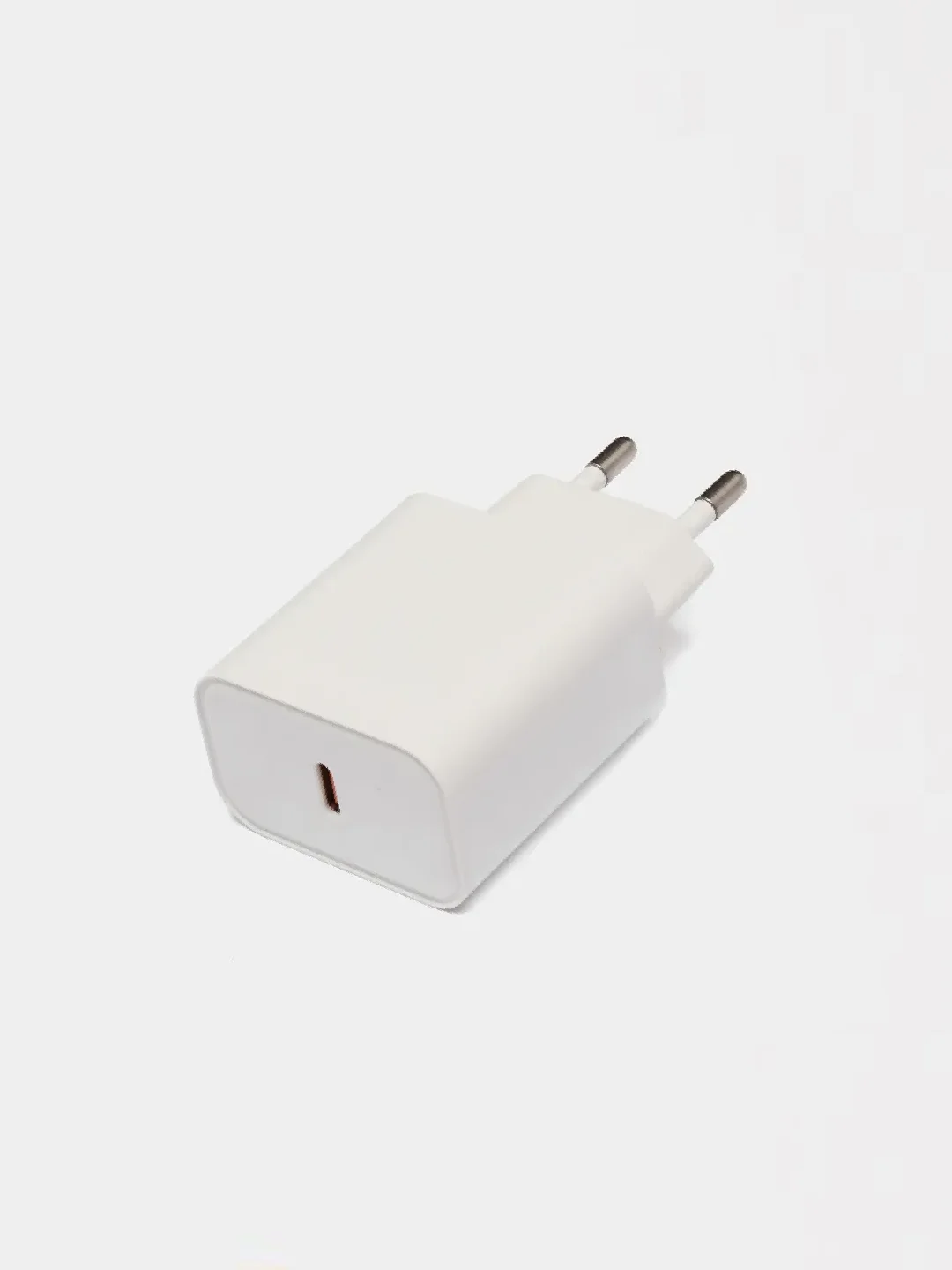 Адаптер зарядки 20W для iPhone 11 / 12 / 13 / 14 / 15 Type-C USB-C