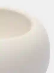 Белый подсвечник