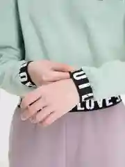 Оливковый кофта для девочки