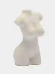 Белый женский торс из гипса
