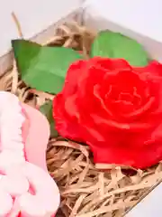 Учителю с розой