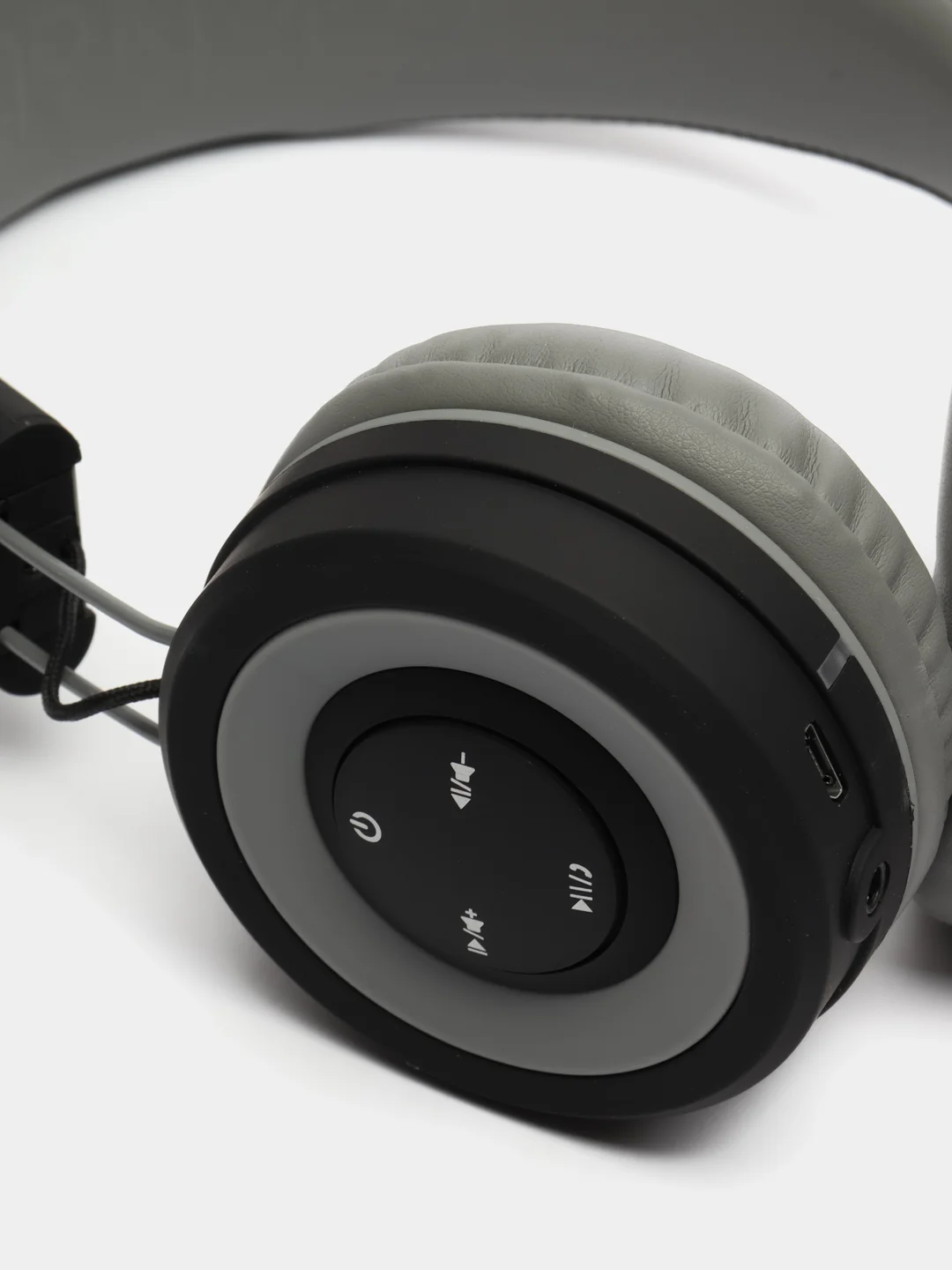 Серый наушники bluetooth Celebrat A4